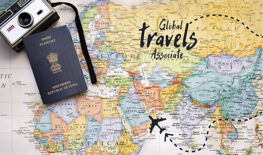 Green and Gold Elegant Business Card